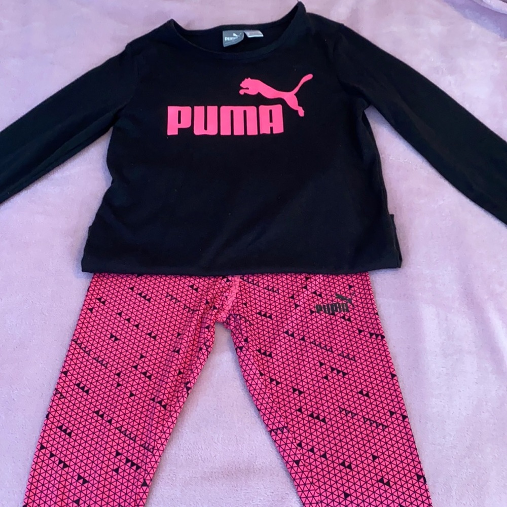 Black and pink Puma outfit